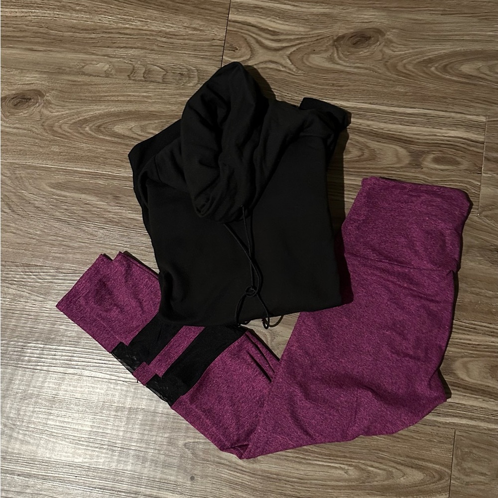 Onzie Bundle- purple /black Leggings with Onzie stylish sweatshirt.